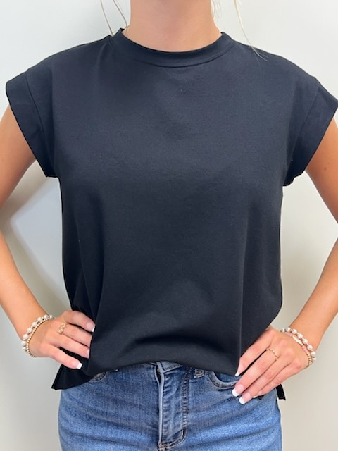 CAP SLEEVE TOP BLACK