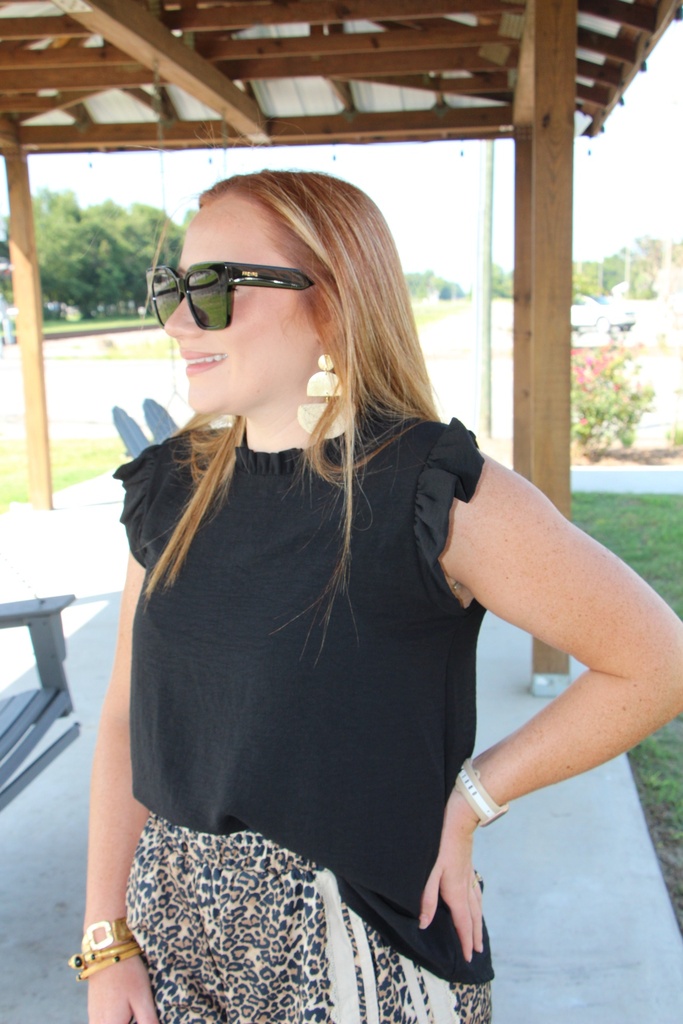 BLACK RUFFLE SLEEVE TOP