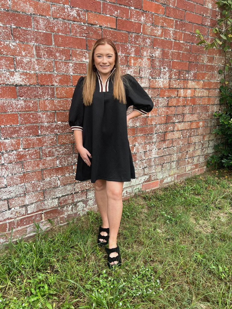 BLACK TEXTURED DRESS