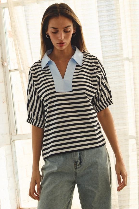 BLACK AND WHITE STRIPE PULLOVER