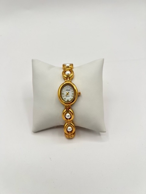 PEARLESQUE WATCH